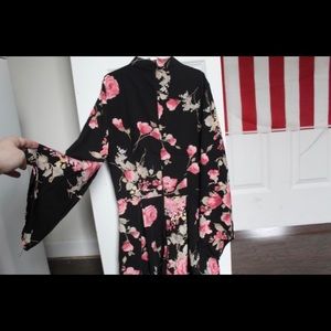 Fashion Nova Romper Size Small